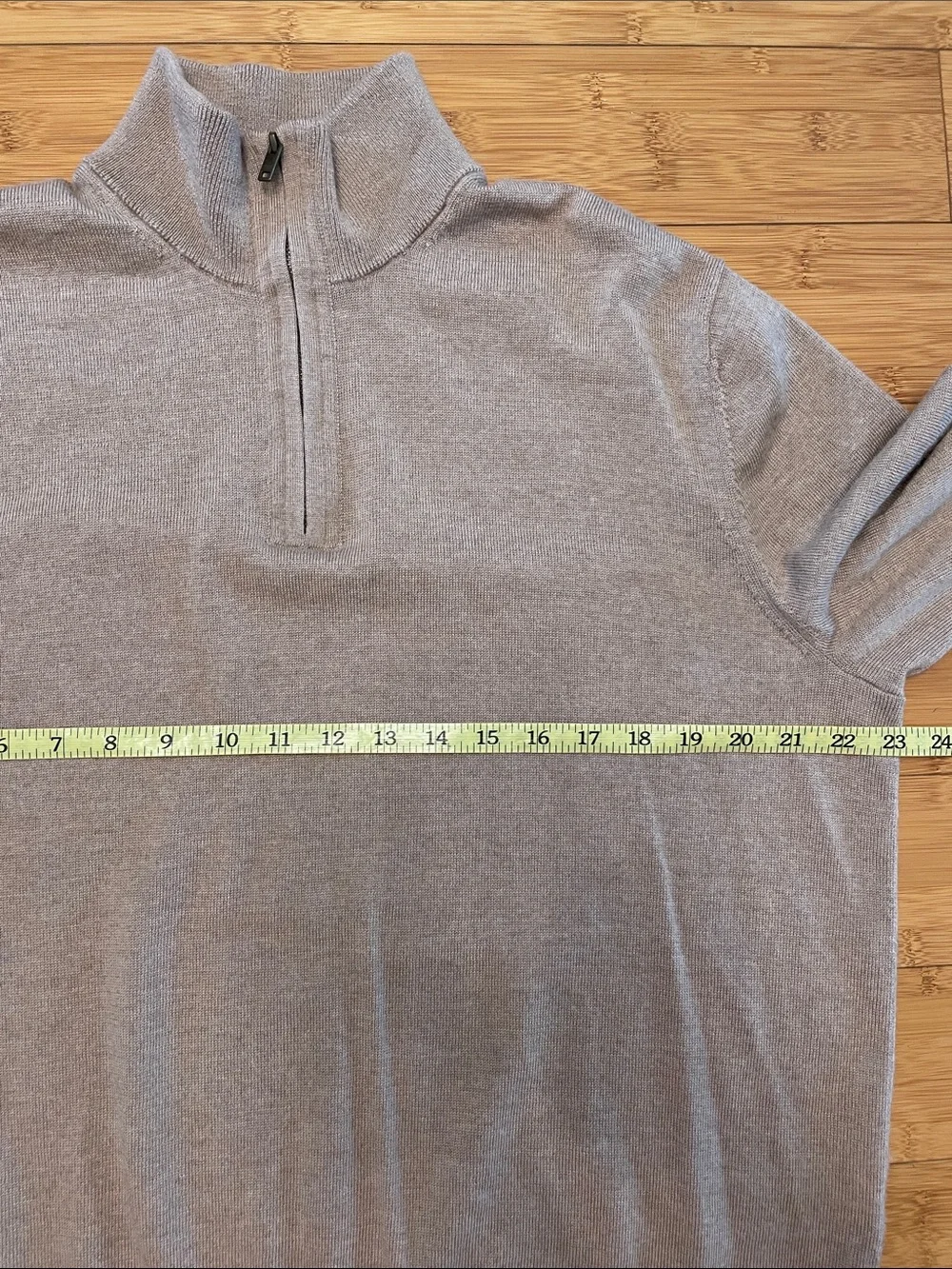 Banana Republic Men’s Merino Wool Sweater Size XL Tan Mock Neck Quarter Zip